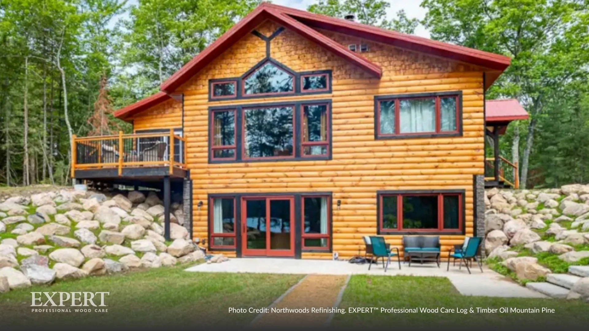 Log home finished with EXPERT Log & Timber