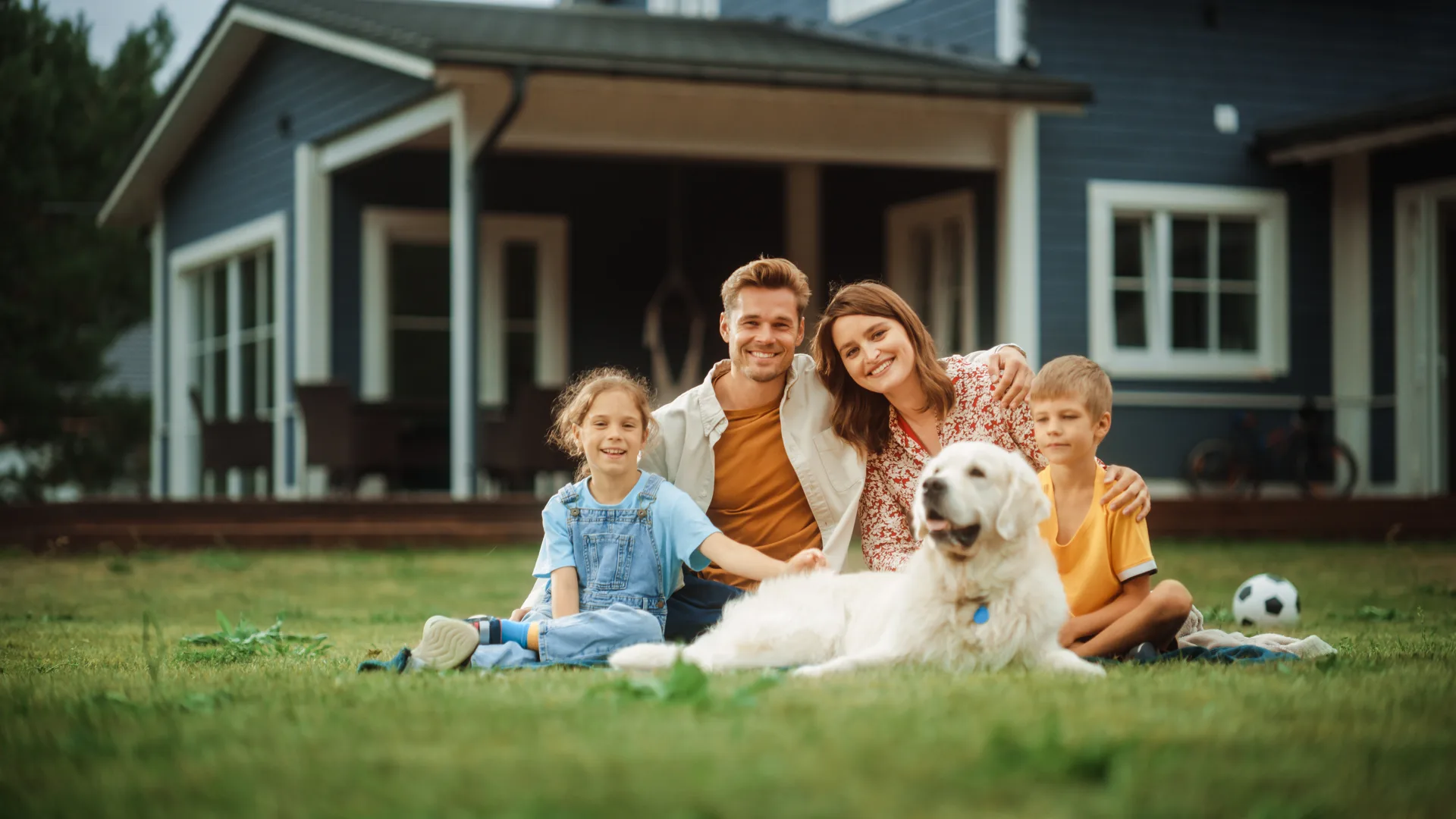 Family enjoying their backyard in Brentwood, TN