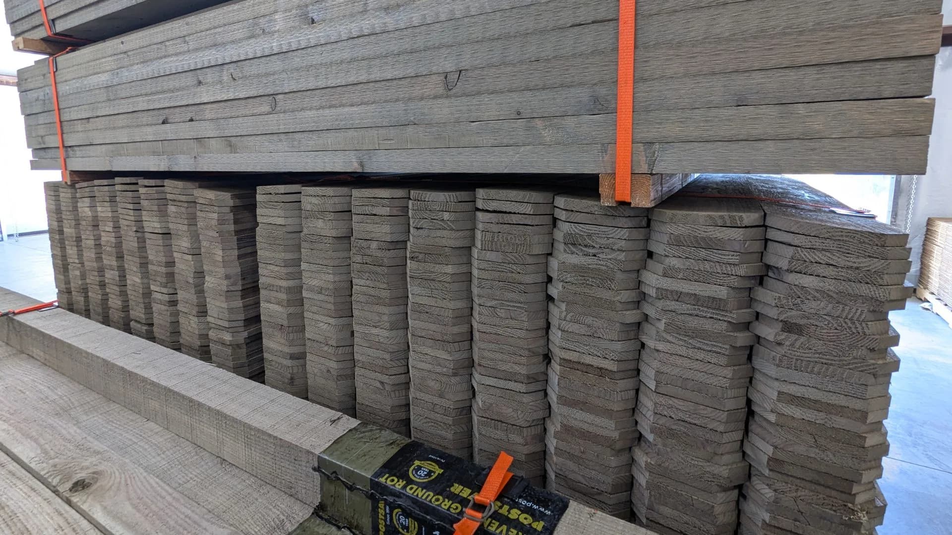 Bundled pre-stained lumber
